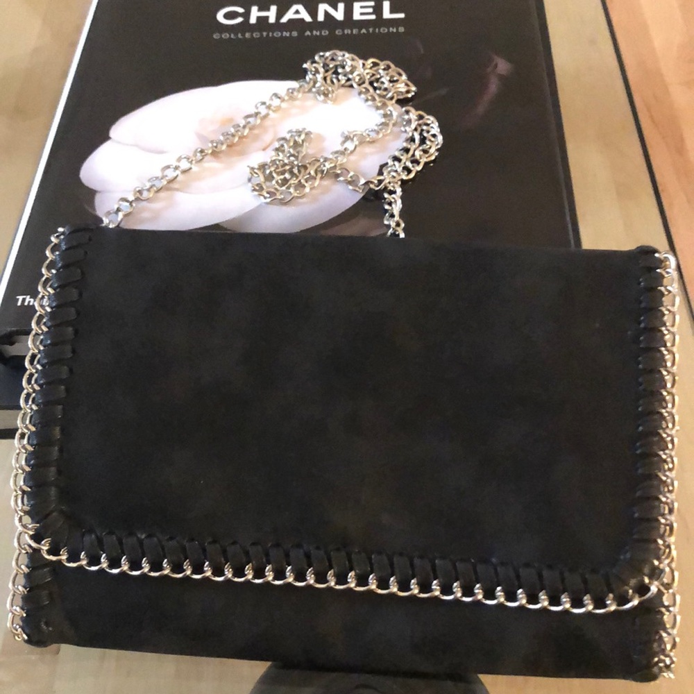 CHELSEA CLUTCH